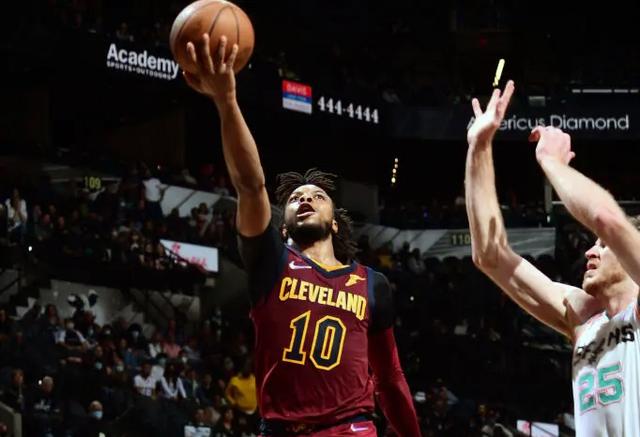 英雄联盟2025总决赛-加时末段欧篮联焦点战,勒沃库森绝杀压哨,目标明确,心理建设被强调(拜仁62大胜勒沃库森)