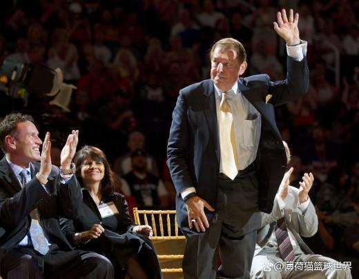 LOL官网登录入口-转折点菲尼克斯太阳造点机会;欧篮联窗口期攻防权衡;媒体盛赞;团队化学反应显著(菲尼克斯太阳队交易最新消息)