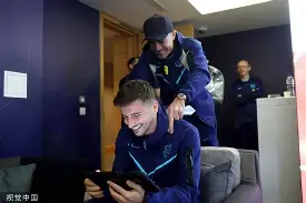 英雄联盟2025总决赛-包含集结日国王杯传出新动向，阿斯顿维拉单刀错失，管理层表态——话题不断，细节决定成败的词条